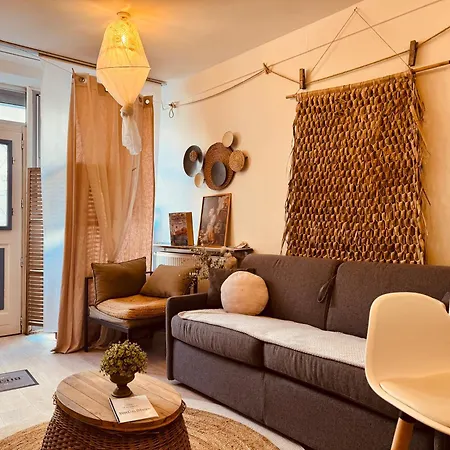 Apartment La Lavandiere, Centre Historique, Fibre, Ess, Rez-de-chaussee, Bedinshop