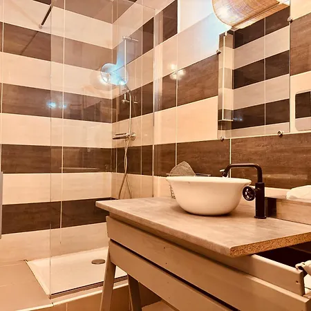 Apartment La Lavandiere, Centre Historique, Fibre, Ess, Rez-de-chaussee, Bedinshop *